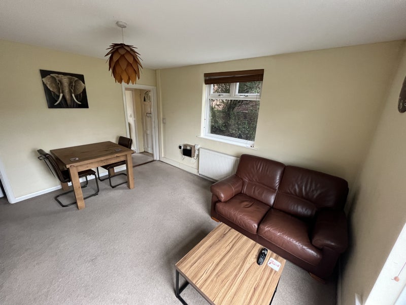 Room Edingley Square in Nottingham