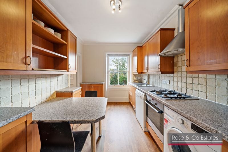 Flat King Henry's Road in Greater London