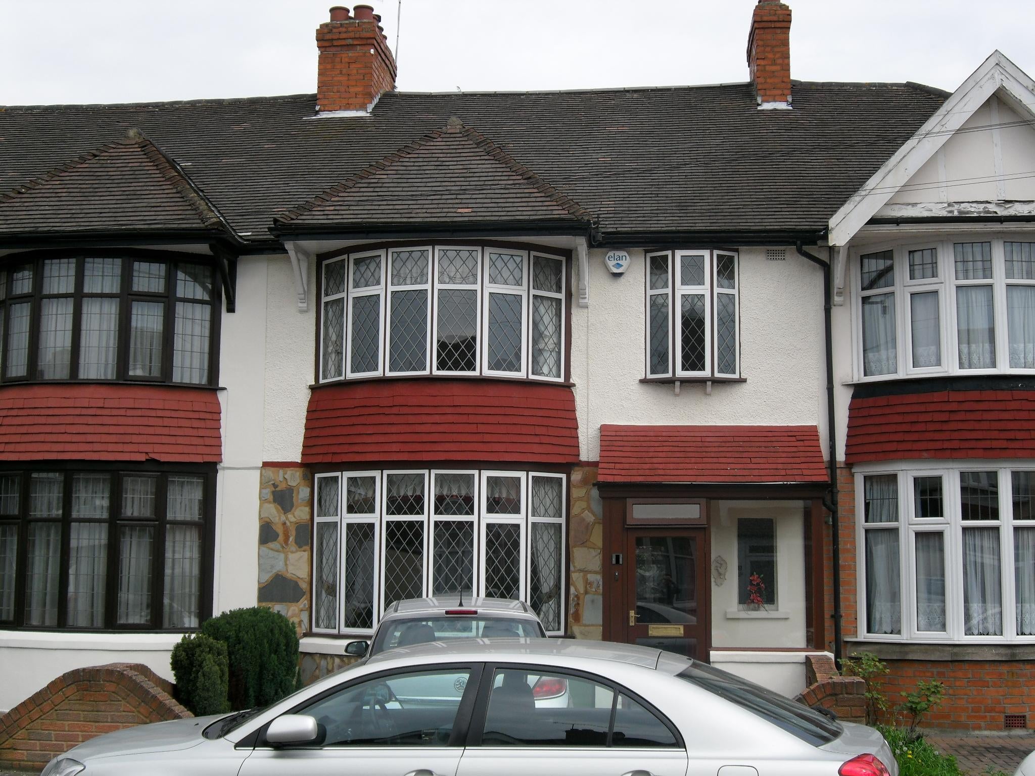 House Broadhurst Avenue in Greater London