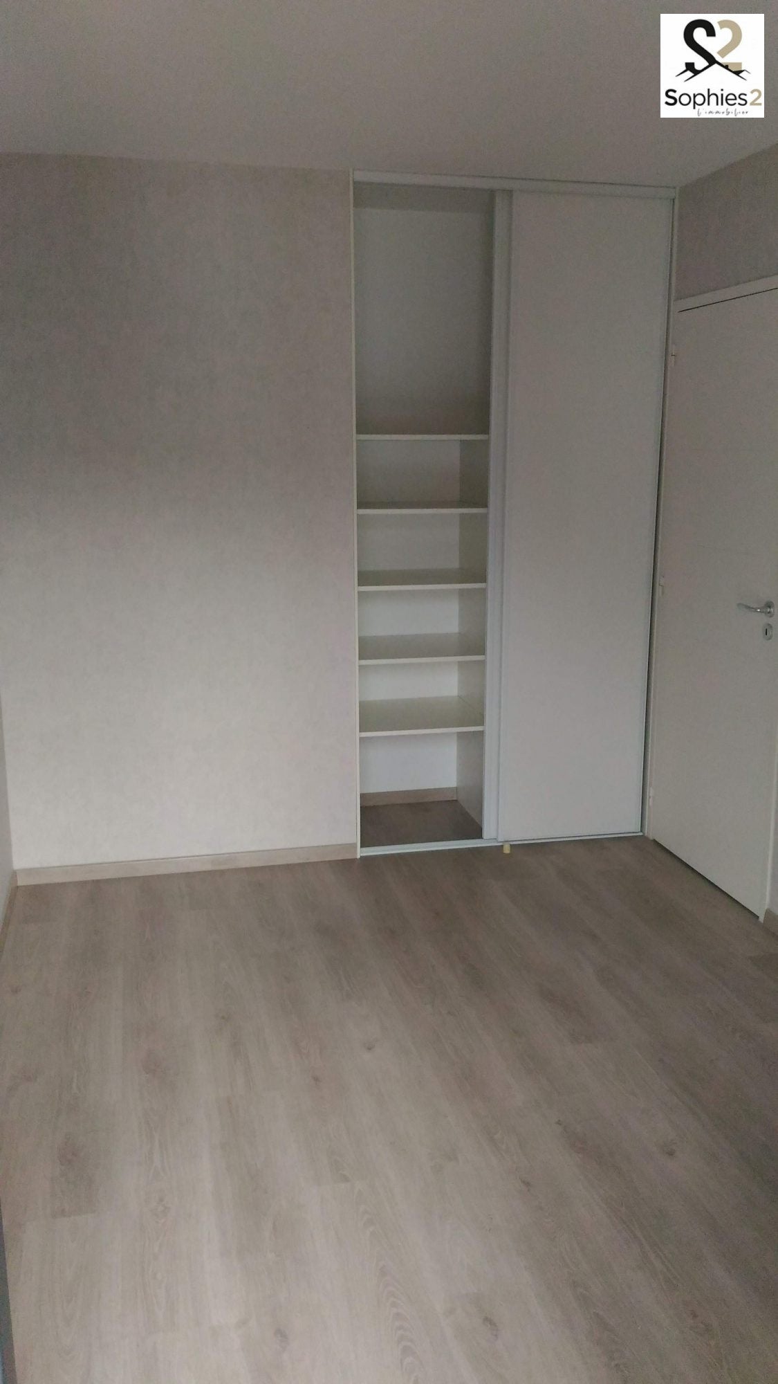 Flat Rue du Monastère in Vif