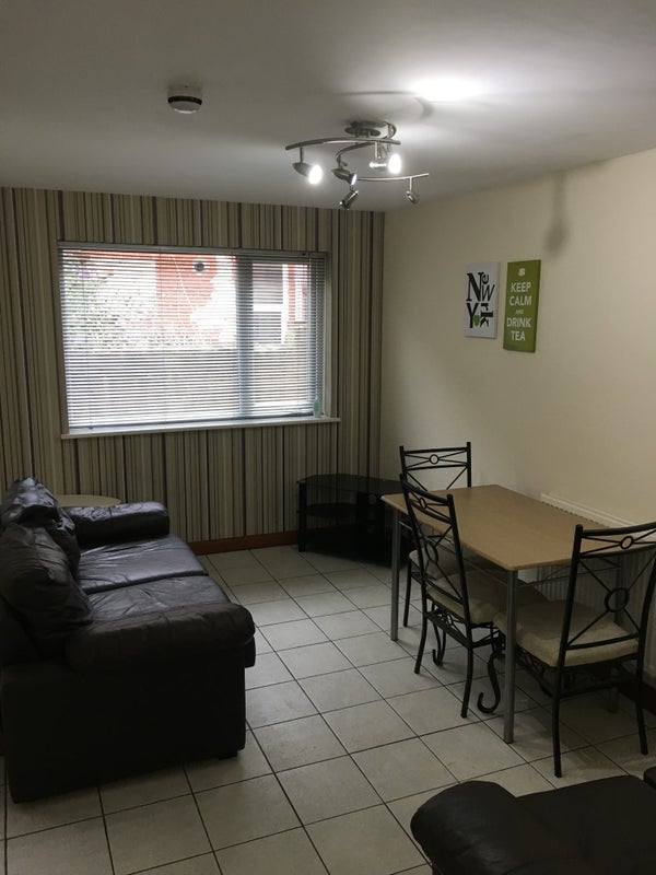Room Emmanuel Street in Preston