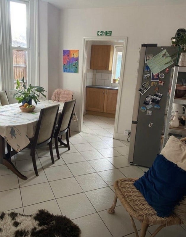 Room Portway in Greater London