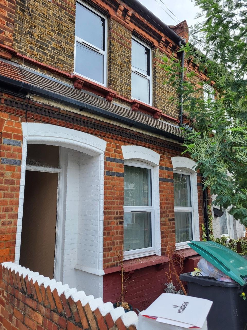 House Westbeech Road in Greater London