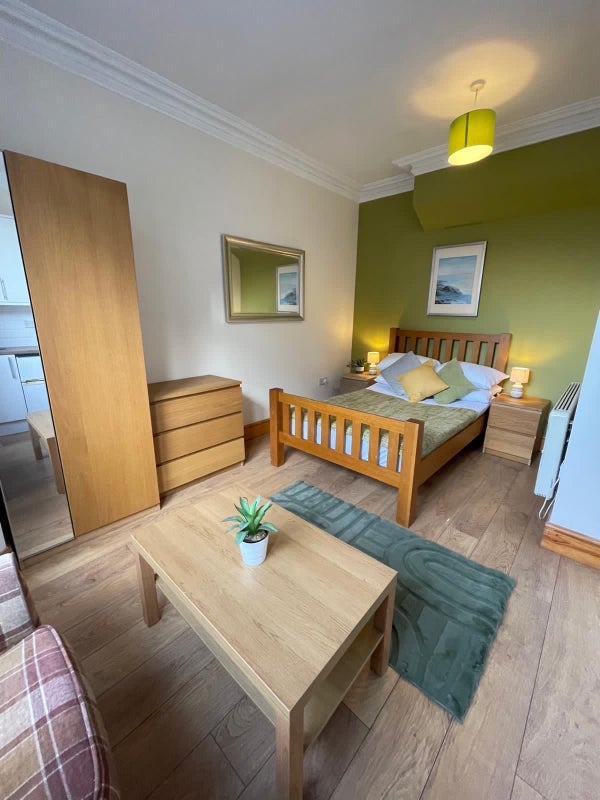 Room Station Street in Sandwell