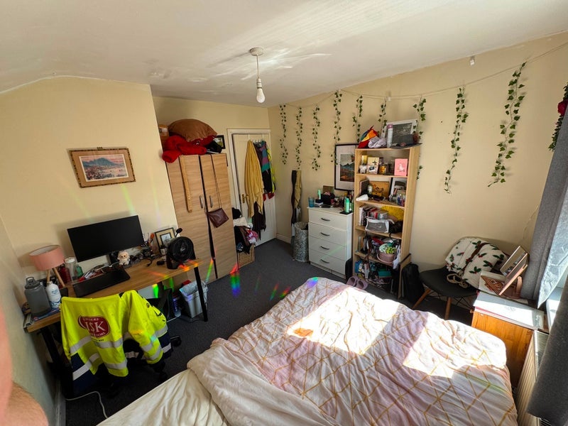 Room Moravian Street in Greater London
