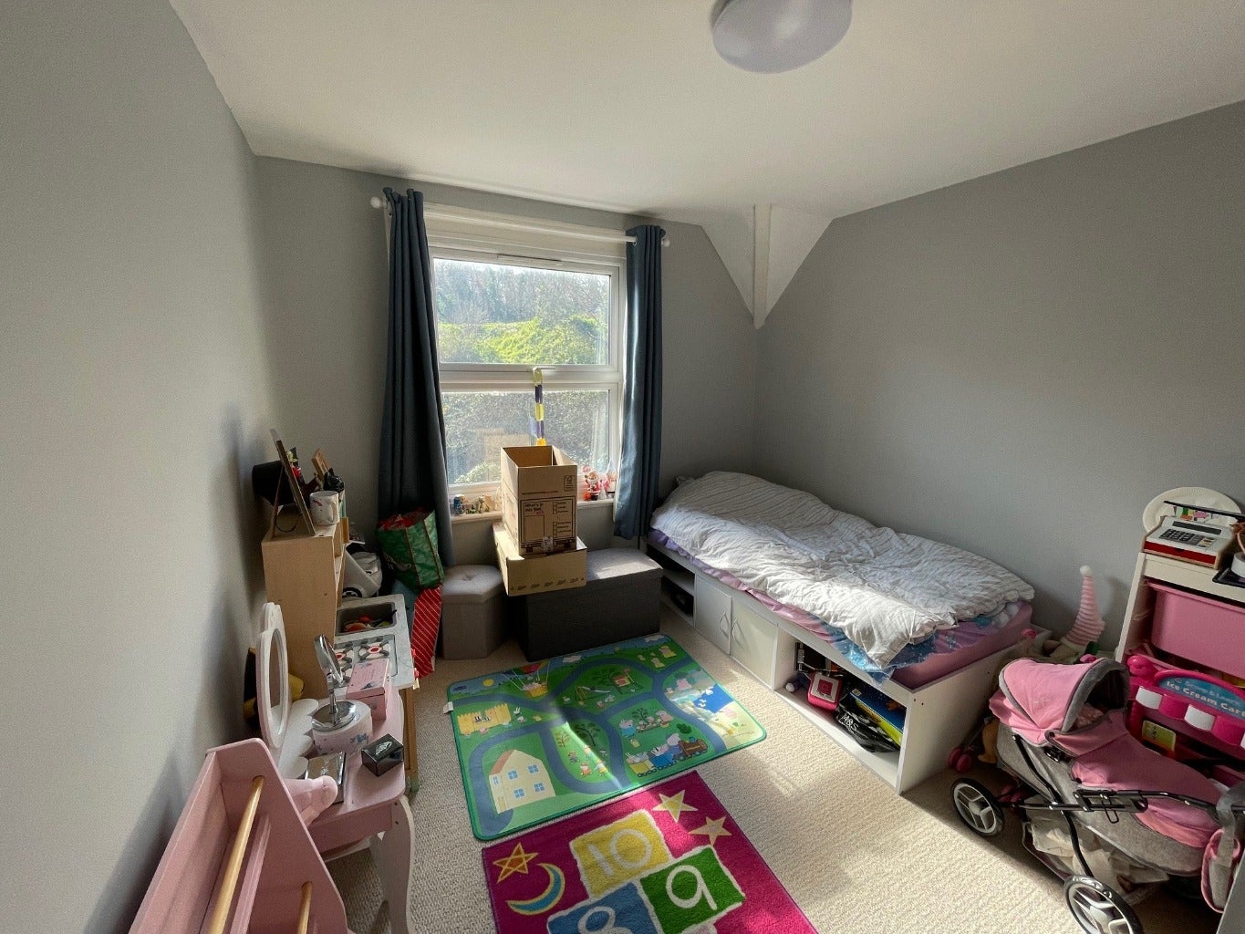 Flat Chickerell Road in Weymouth
