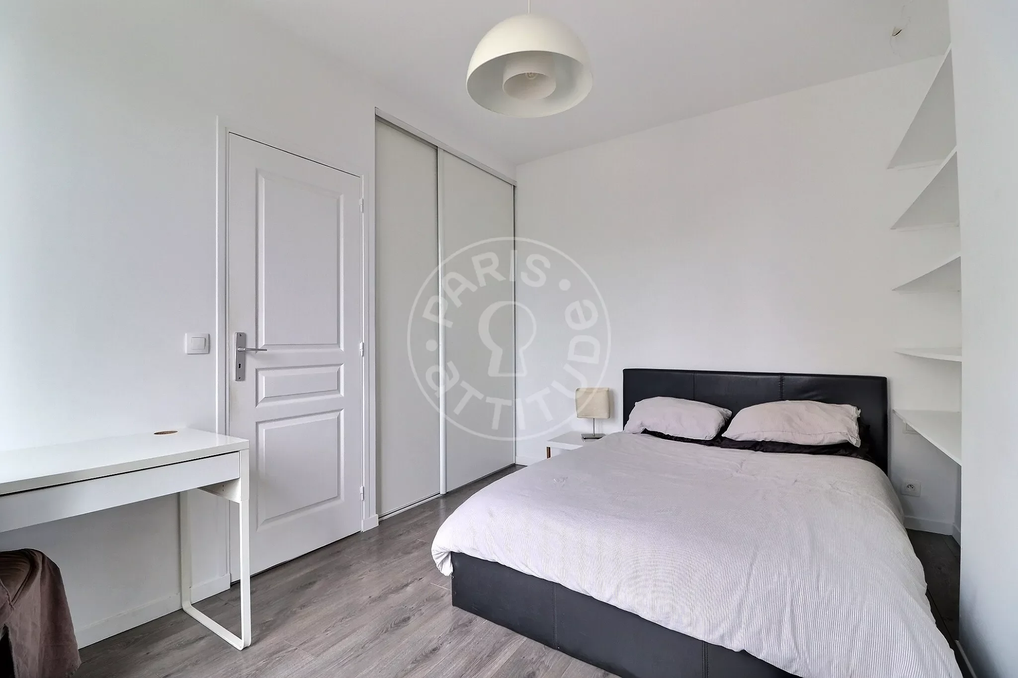 Appartement Rue du Moulin-Joly à Paris