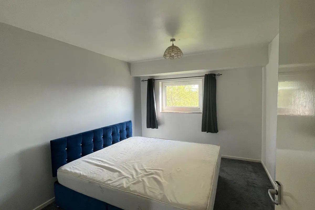 Flat Newnham Road in Northampton