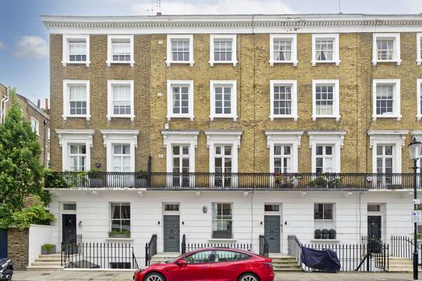 Flat Walpole Street in Greater London