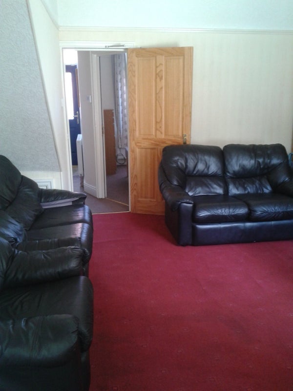 Room Watford Avenue in Manchester