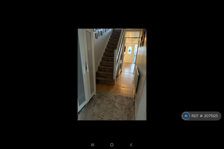 House Cedar Close in Bristol