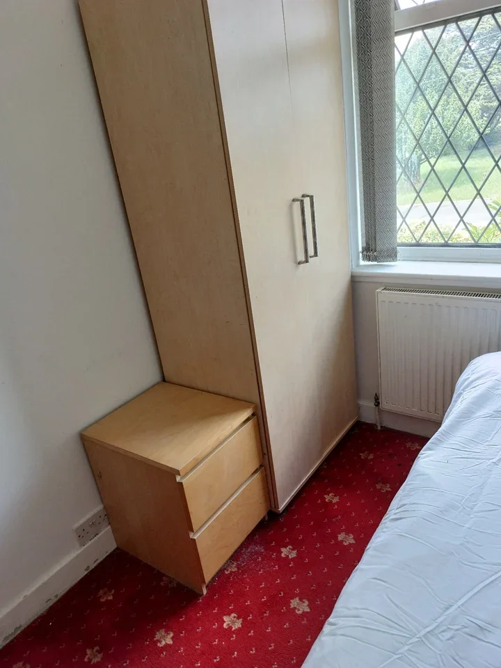 Room Beverley Drive in Greater London
