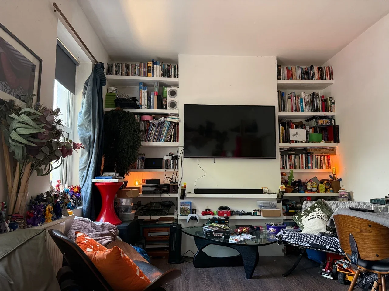 Room Grove Vale in Greater London