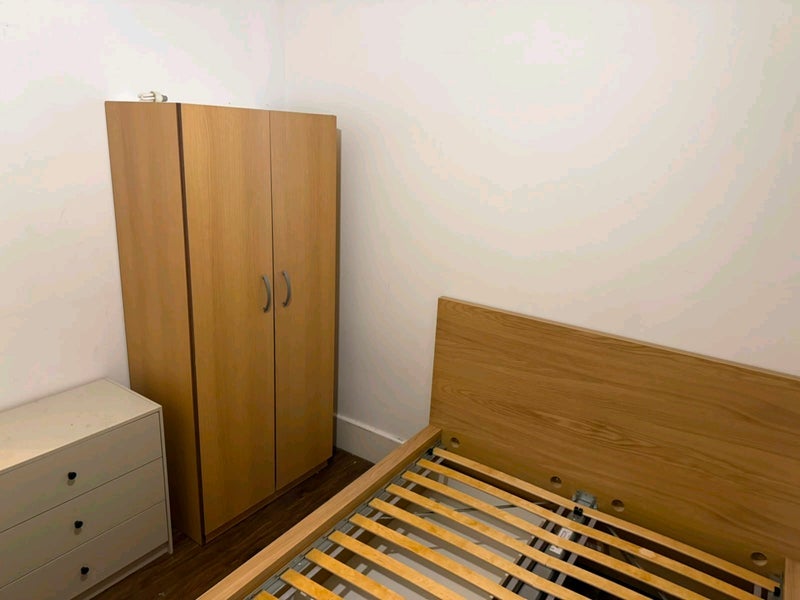 Room Germander Way in Greater London