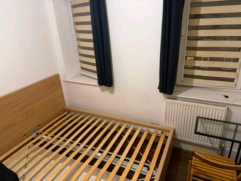 Room Germander Way in Greater London