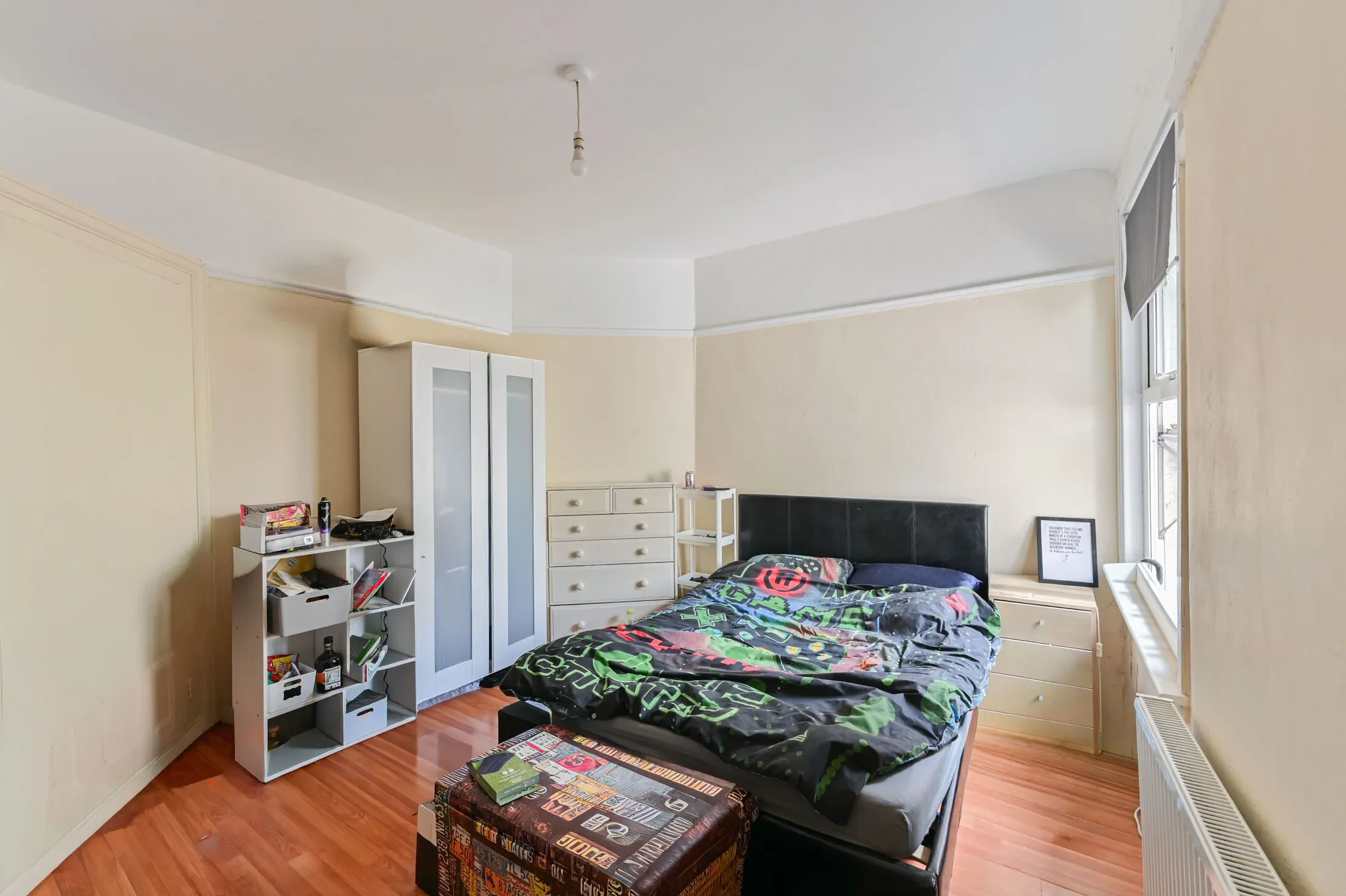 Flat Grenfell Road in Greater London