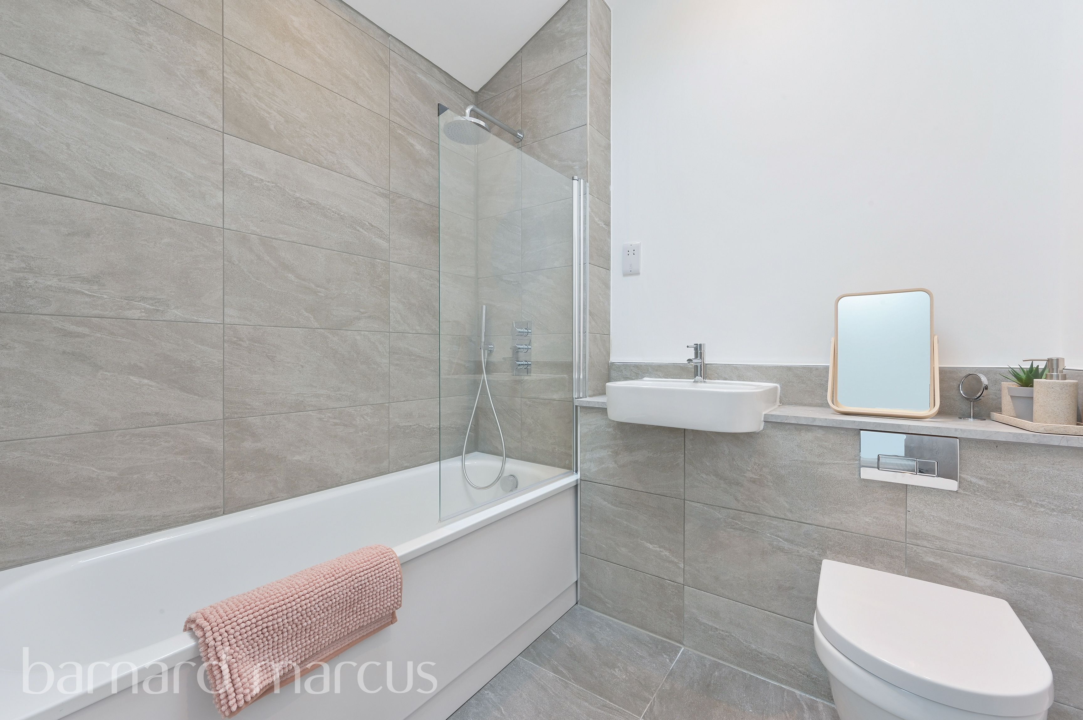 House Lime Grove in Greater London