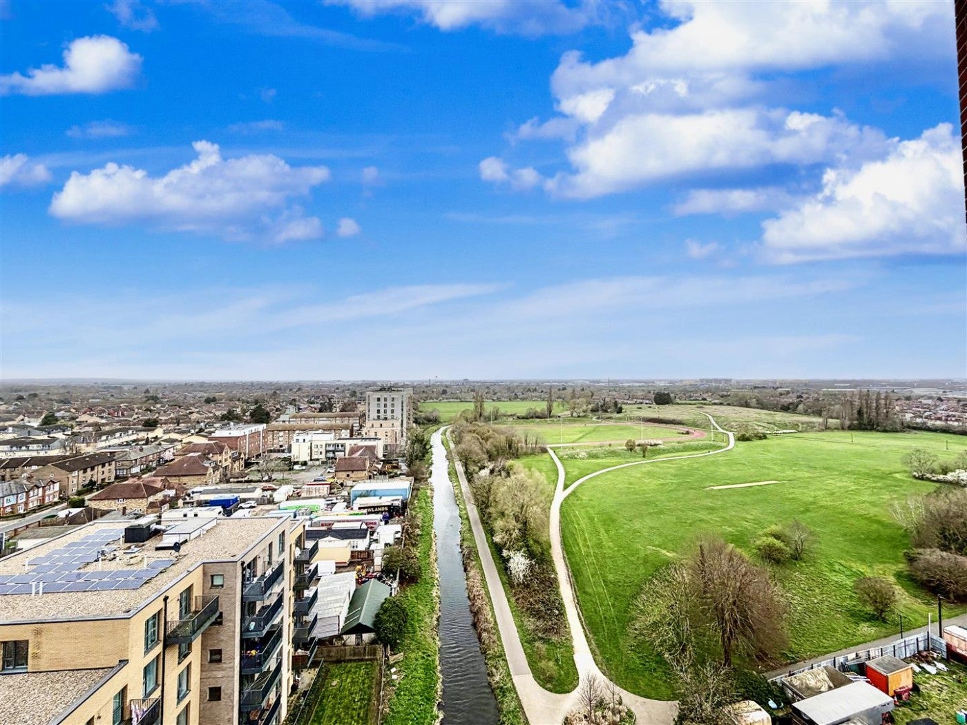 Flat New Road in Greater London