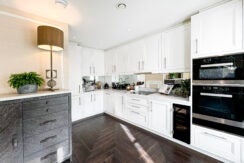 Flat Prince of Wales Terrace in Greater London