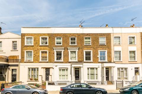 Flat Westbourne Park Road in London