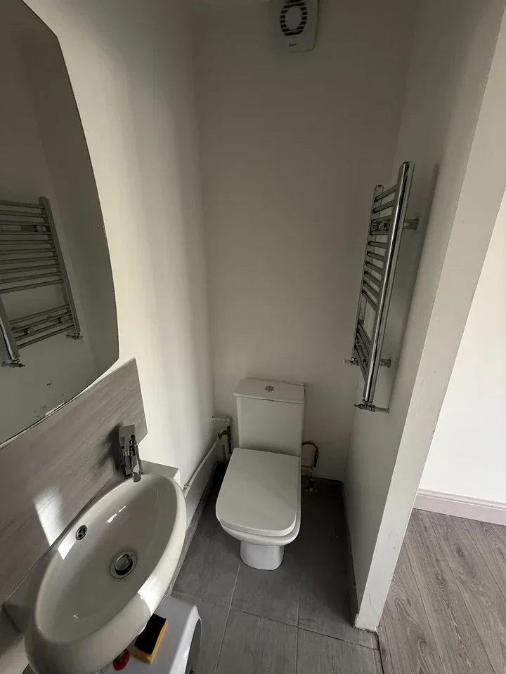 Room Willoughby Lane in Greater London