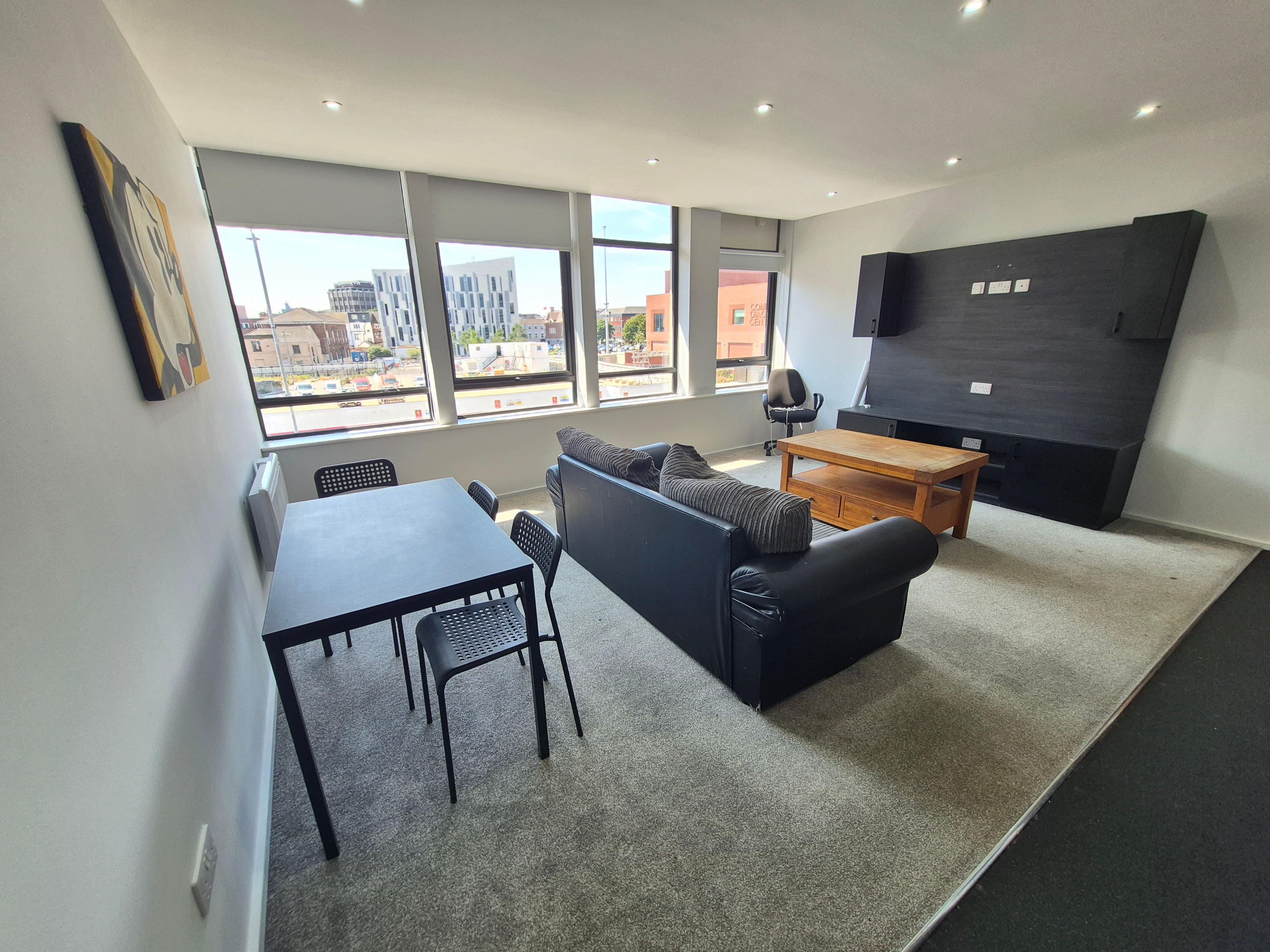 Flat Bond Street in Hull