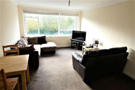 Flat Kennedy Close in Birmingham