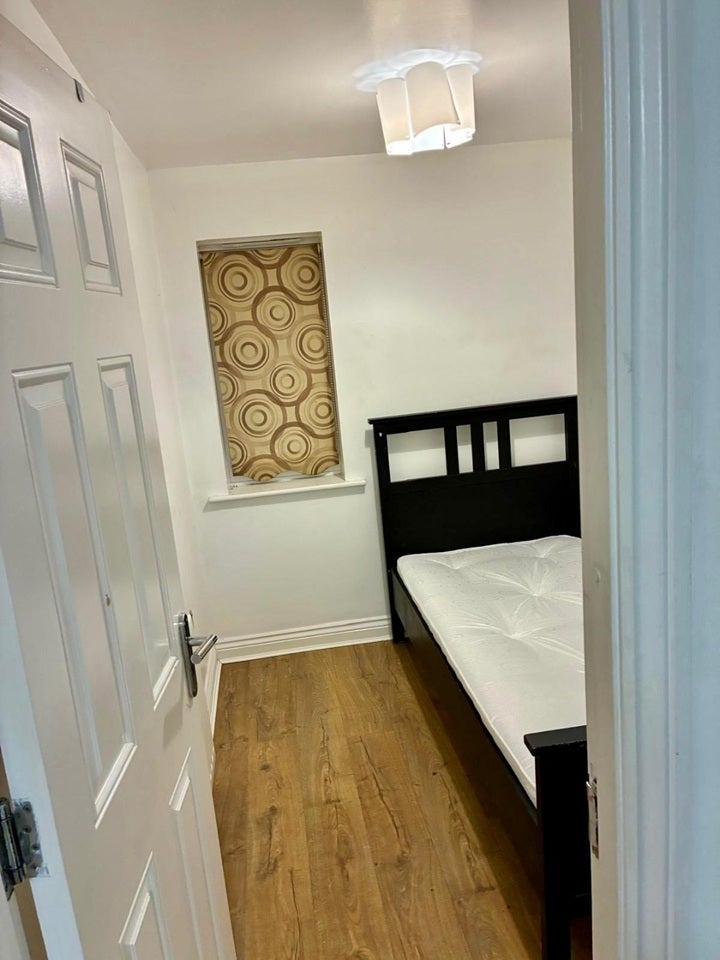 Room Gomez Close in Milton Keynes