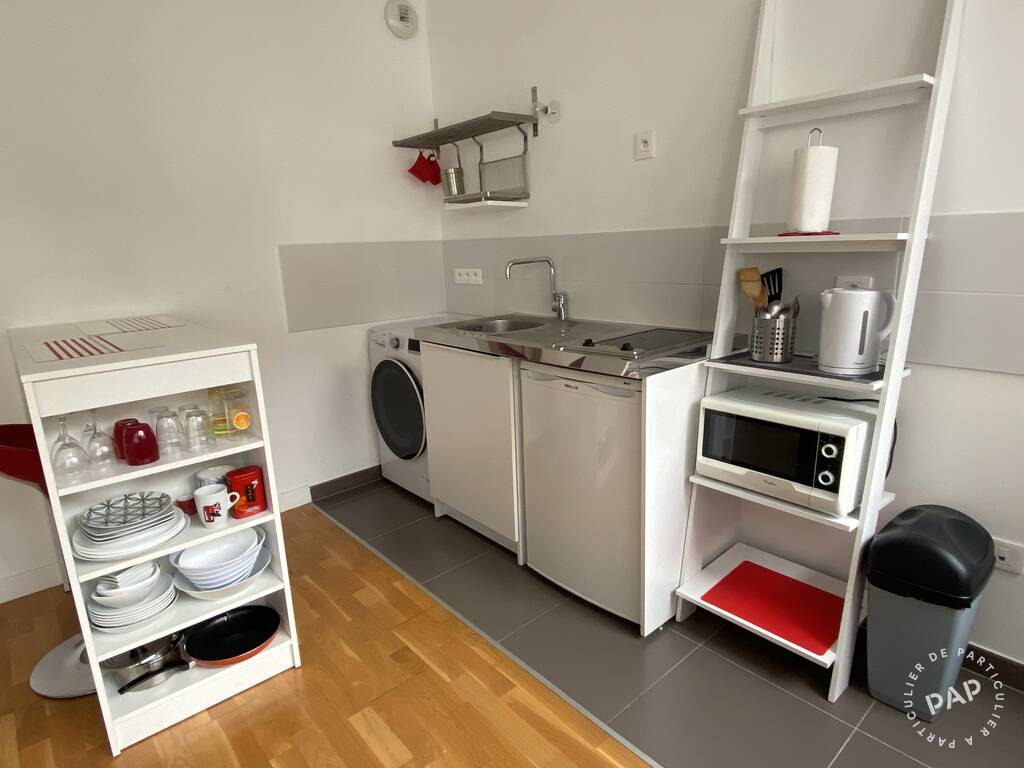 Flat Rue Antoinette Fouque in Paris