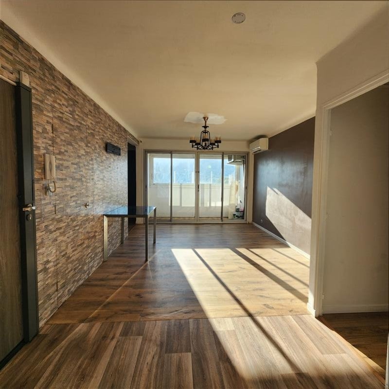Appartement Boulevard Mireille Lauze à Marseille