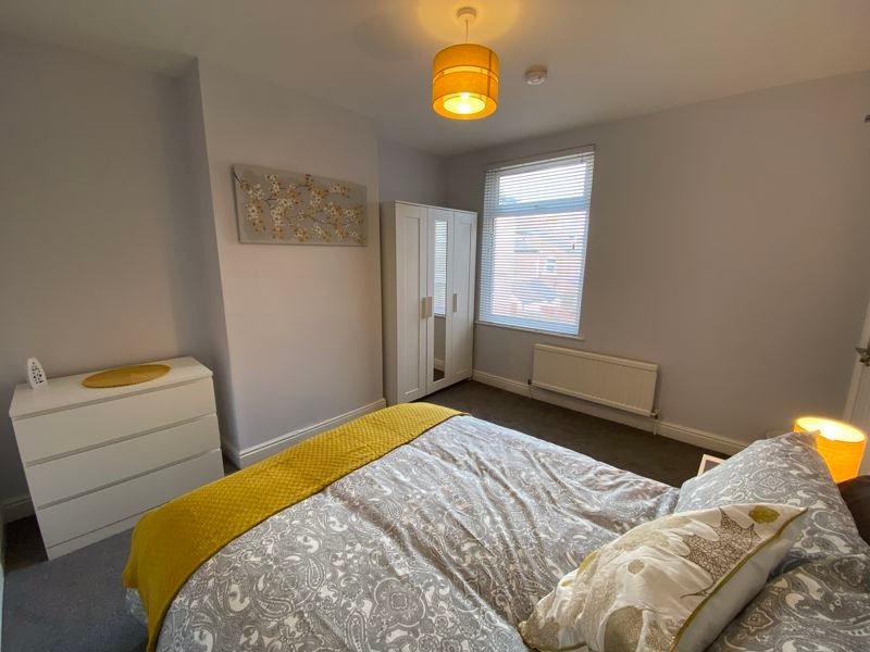 Room Westfield Lane in Mansfield Woodhouse