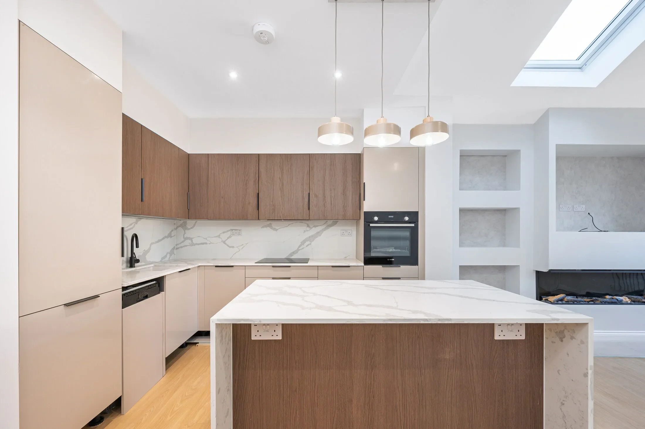 Flat Percy Road in Greater London