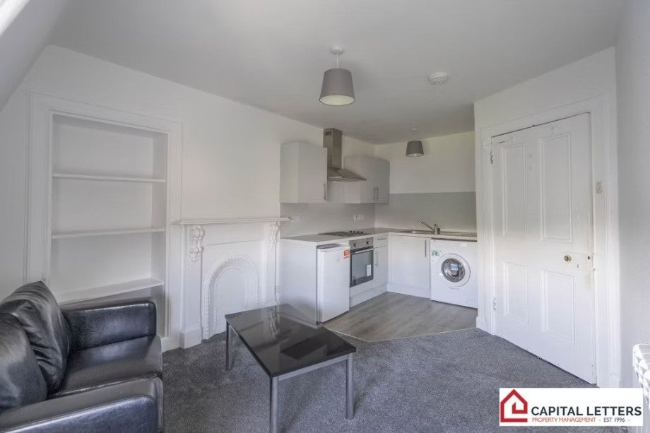 Flat Bayne Street in Stirling