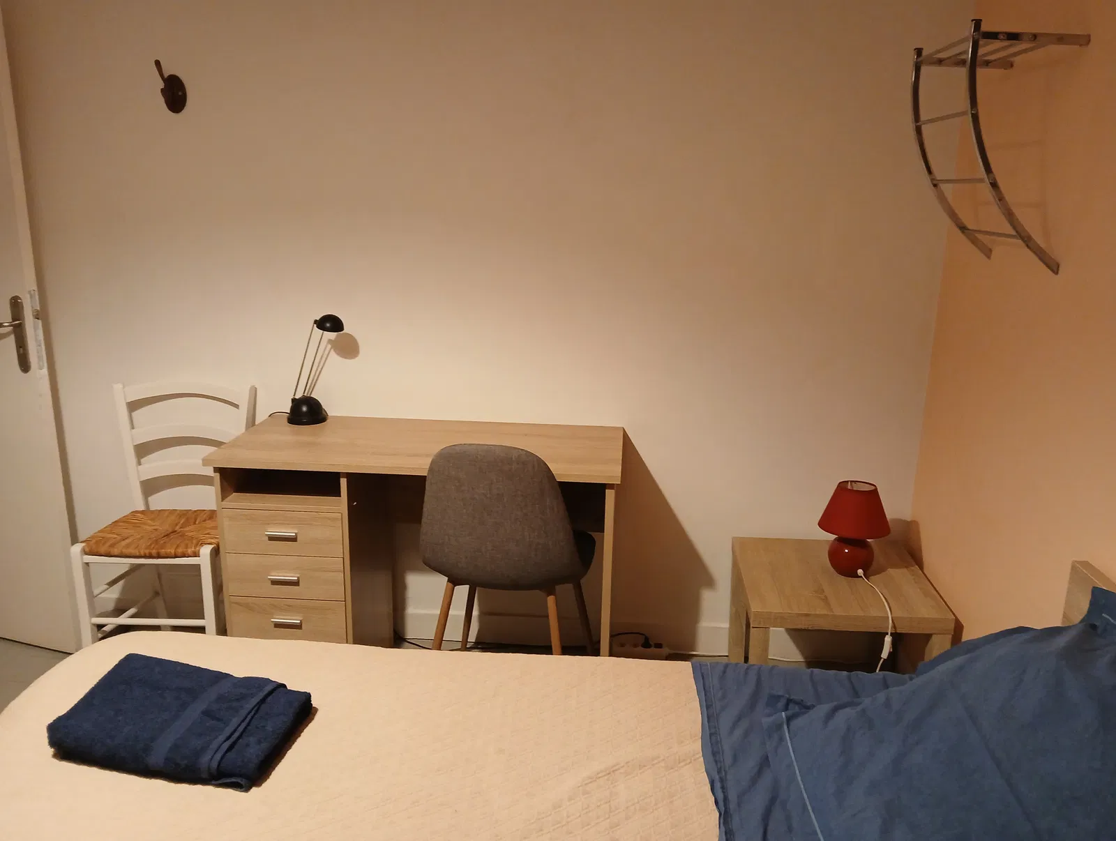 Chambre Rue Courteline à Castres