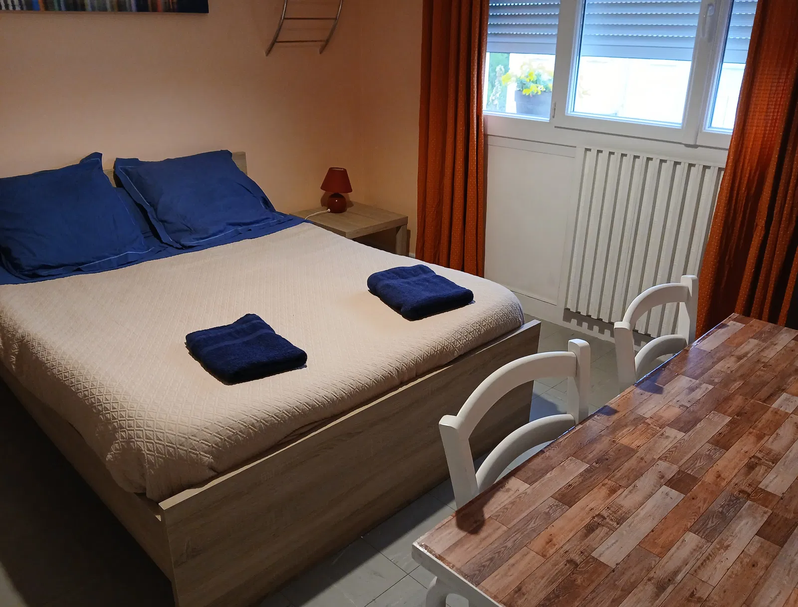 Chambre Rue Courteline à Castres