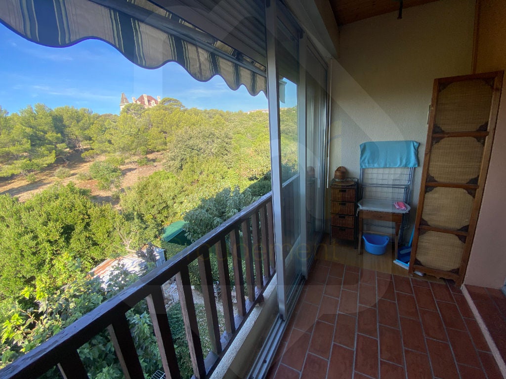 Flat Avenue Pierre Matraja in Sausset-les-Pins