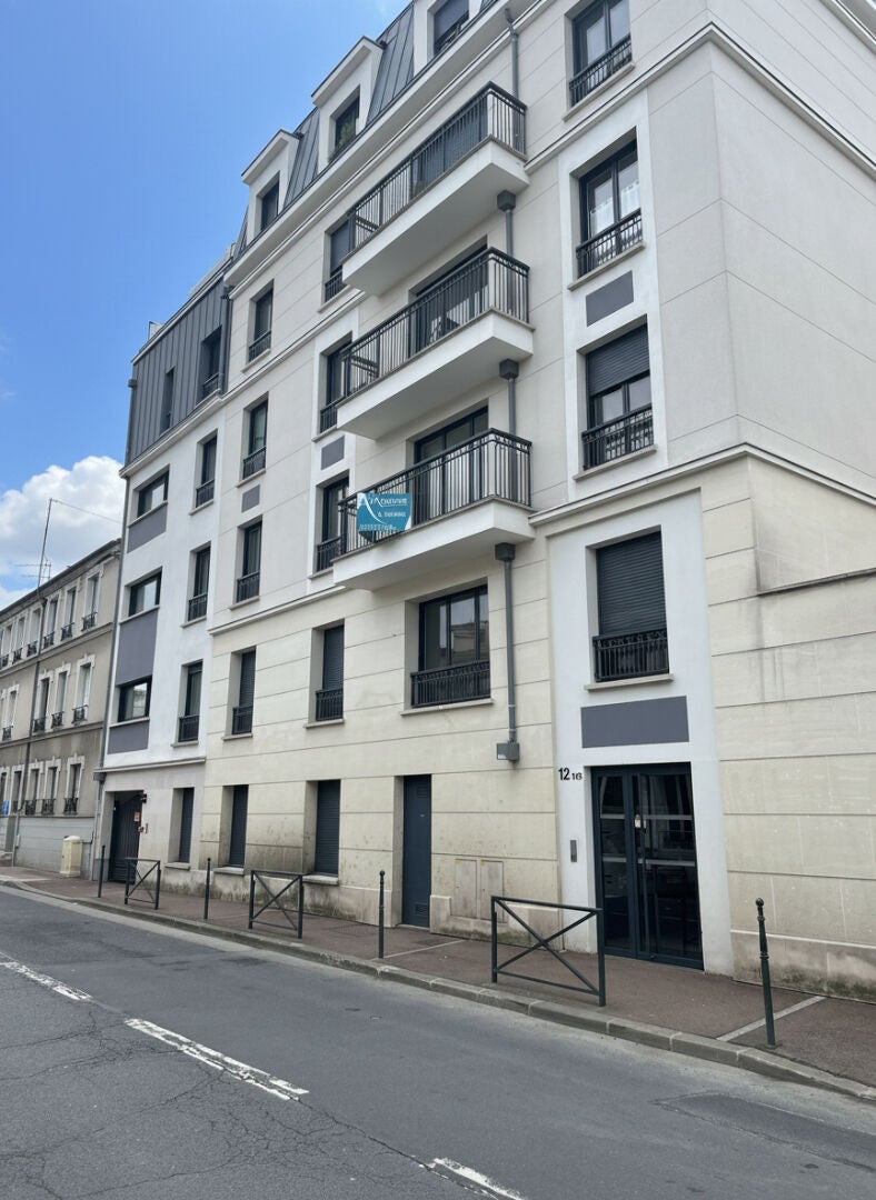 Flat Route de la Porte de Châtillon in Clamart