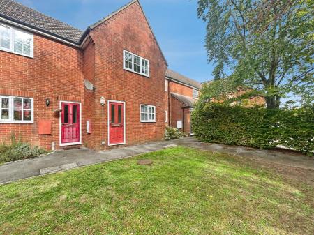 Flat Saint Thomas Court in Thatcham