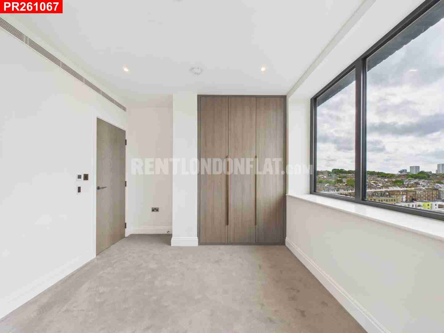 Flat Berry Hill in Taplow