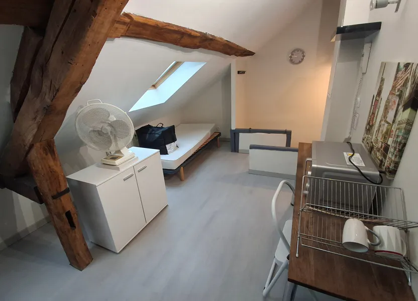 Chambre Rue de la Surveillance à Compiègne