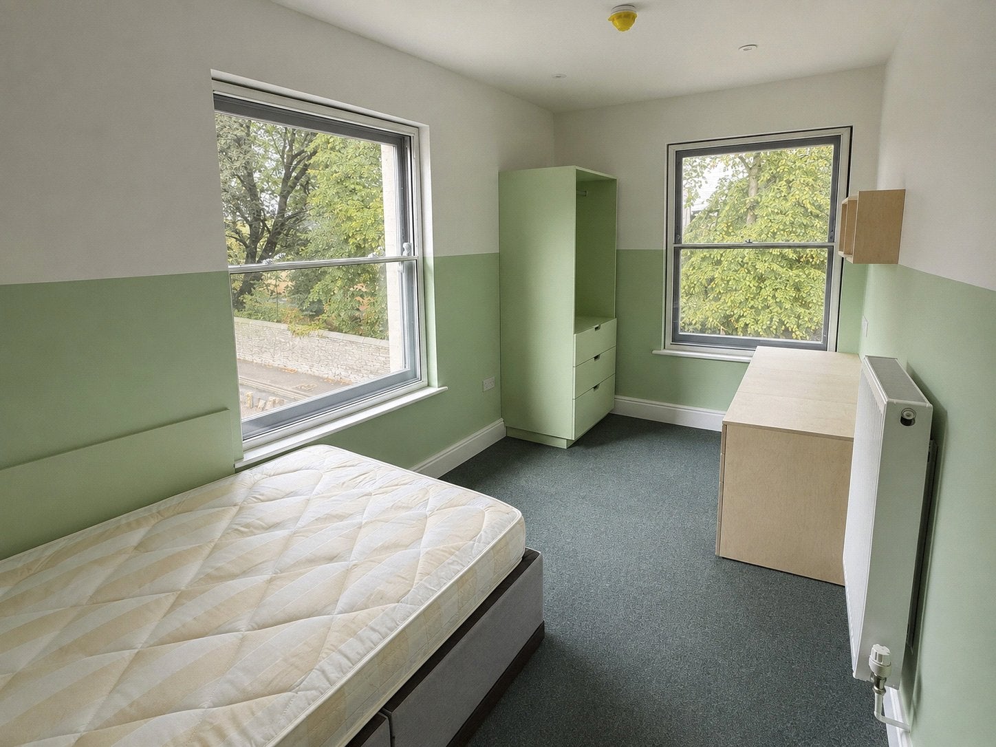 Room Blackberry Hill in Bristol