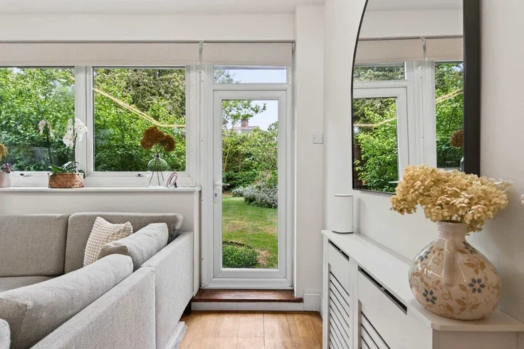 Flat Haverstock Hill in Greater London