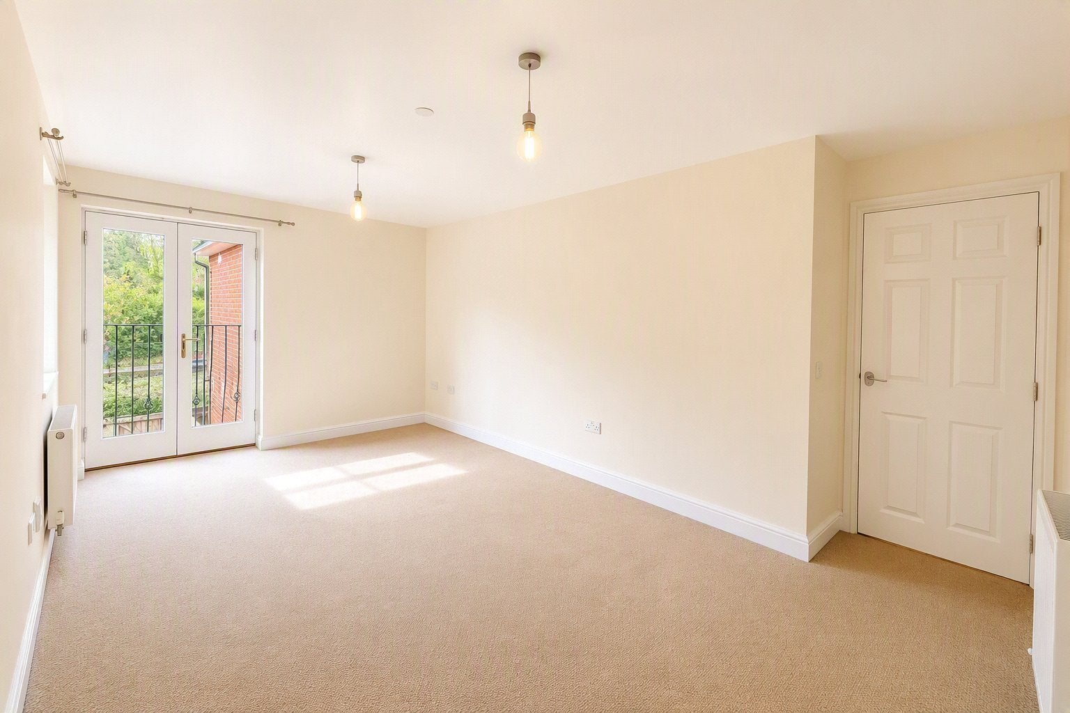 Flat Veale Drive in Exeter