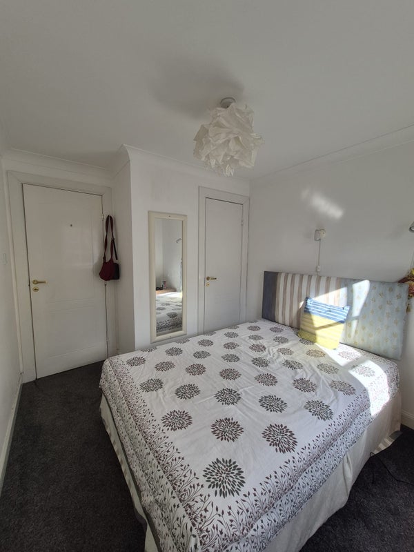Room Orchard Brae Avenue in City of Edinburgh