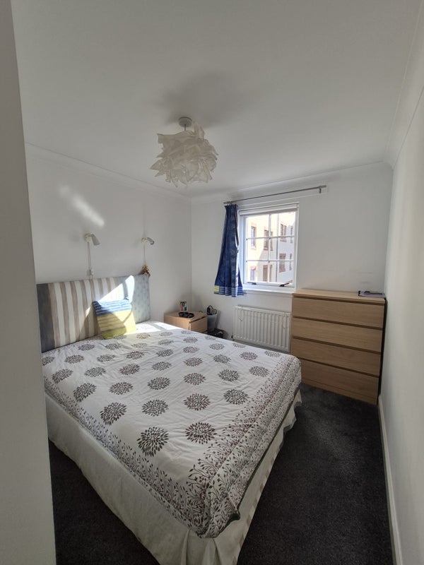 Room Orchard Brae Avenue in City of Edinburgh