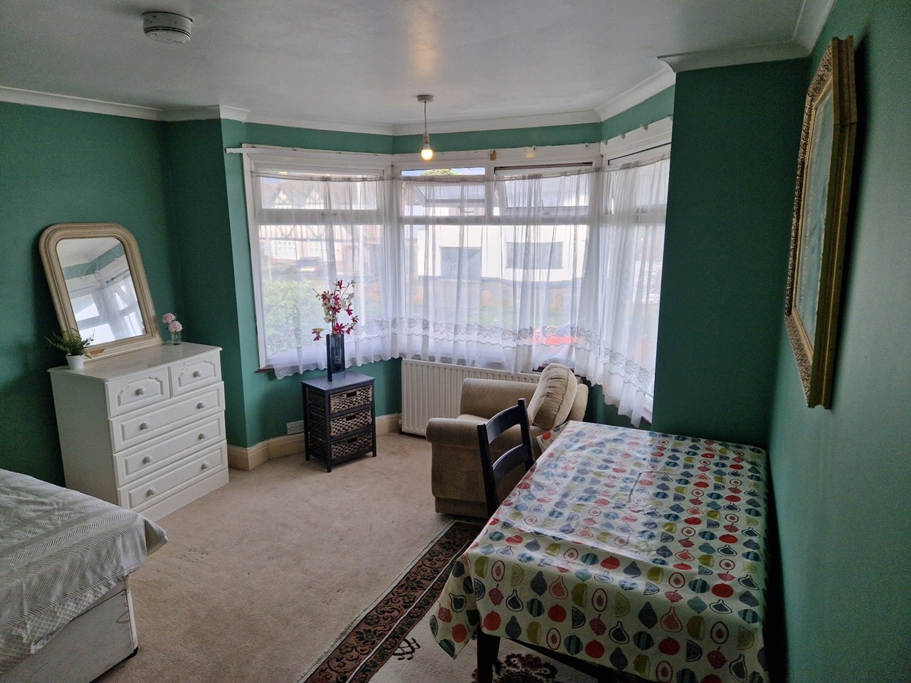 Room Oxford Crescent in Greater London