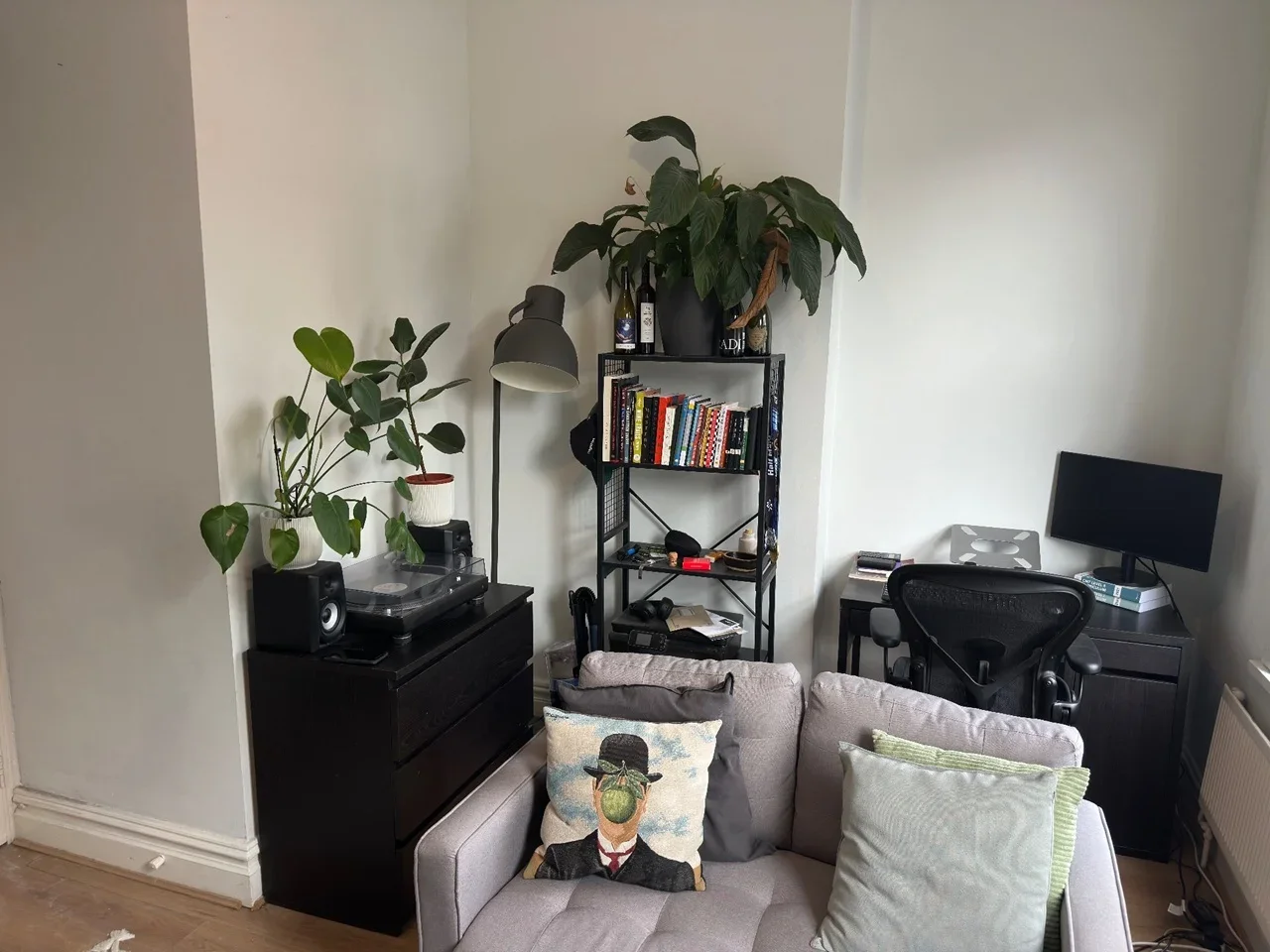 Flat Northwold Road in Greater London