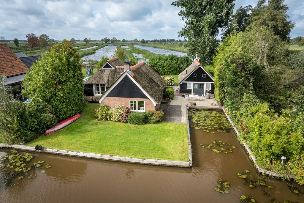 Huis Wetering West 89 in Wetering