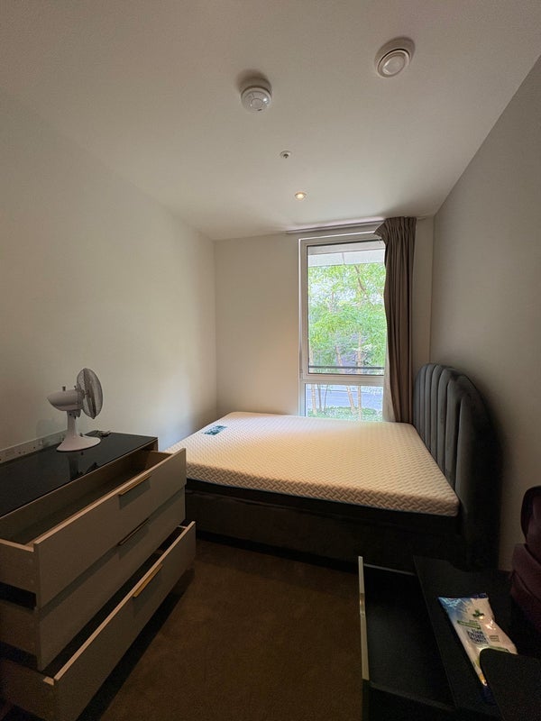 Room Liberty Bridge Road in Greater London