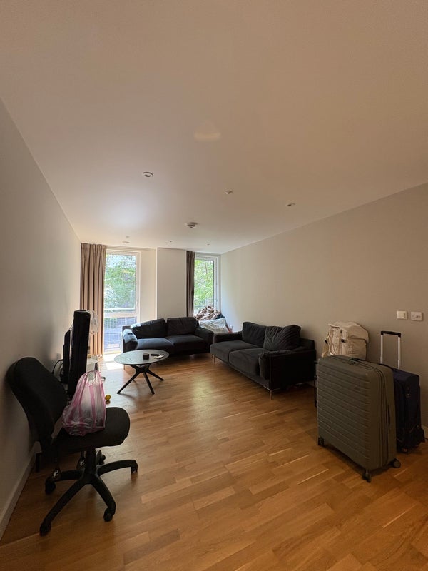 Room Liberty Bridge Road in Greater London